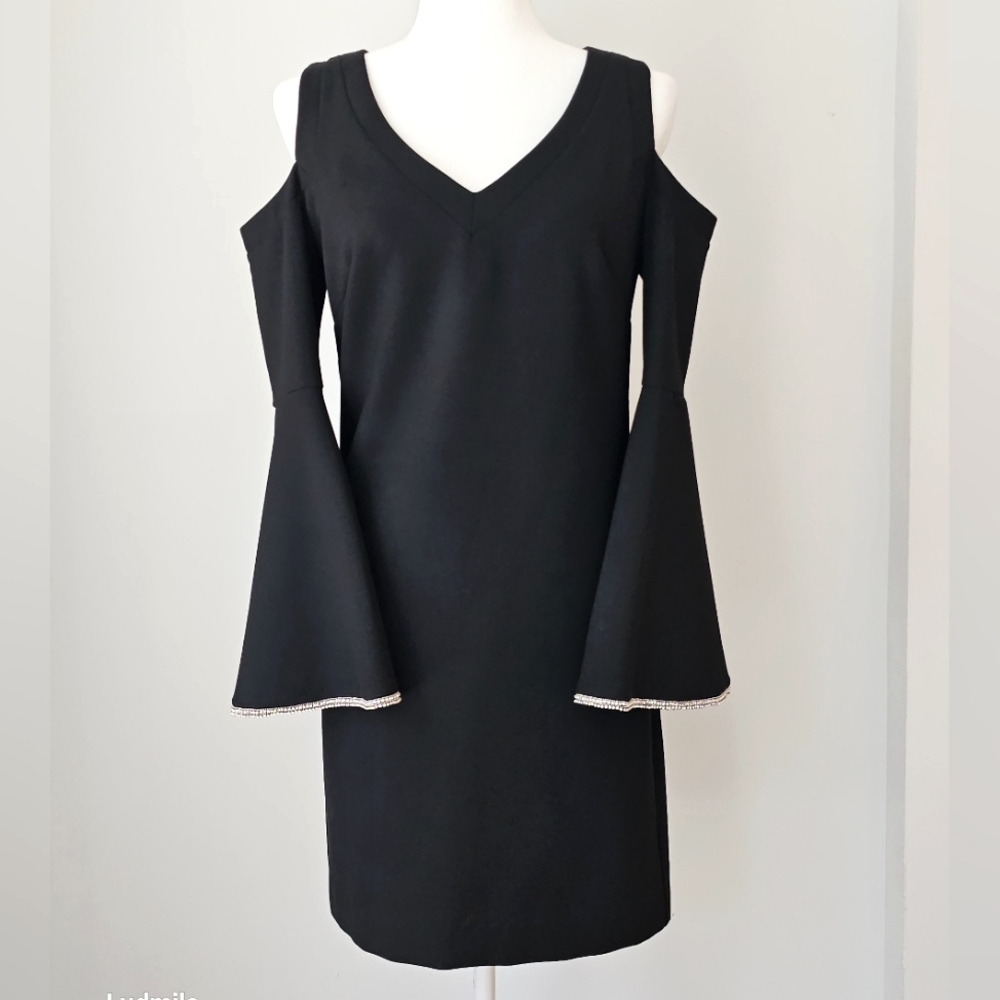 TRINA TURK Women's Holiday Party Black Dress W/ Embellished Sleeve. Sz‎ 4